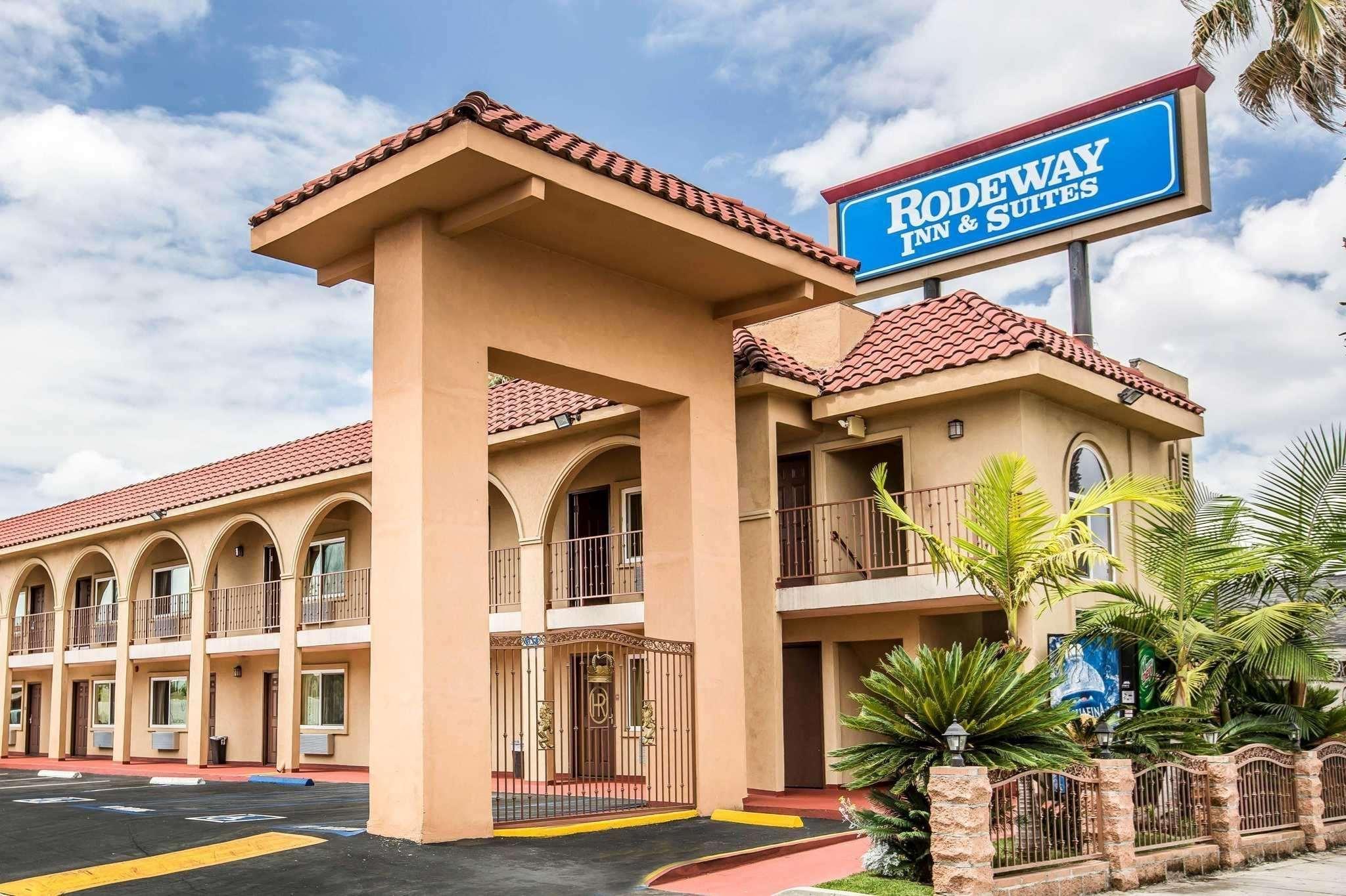 Rodeway Inn & Suites Bellflower Extérieur photo