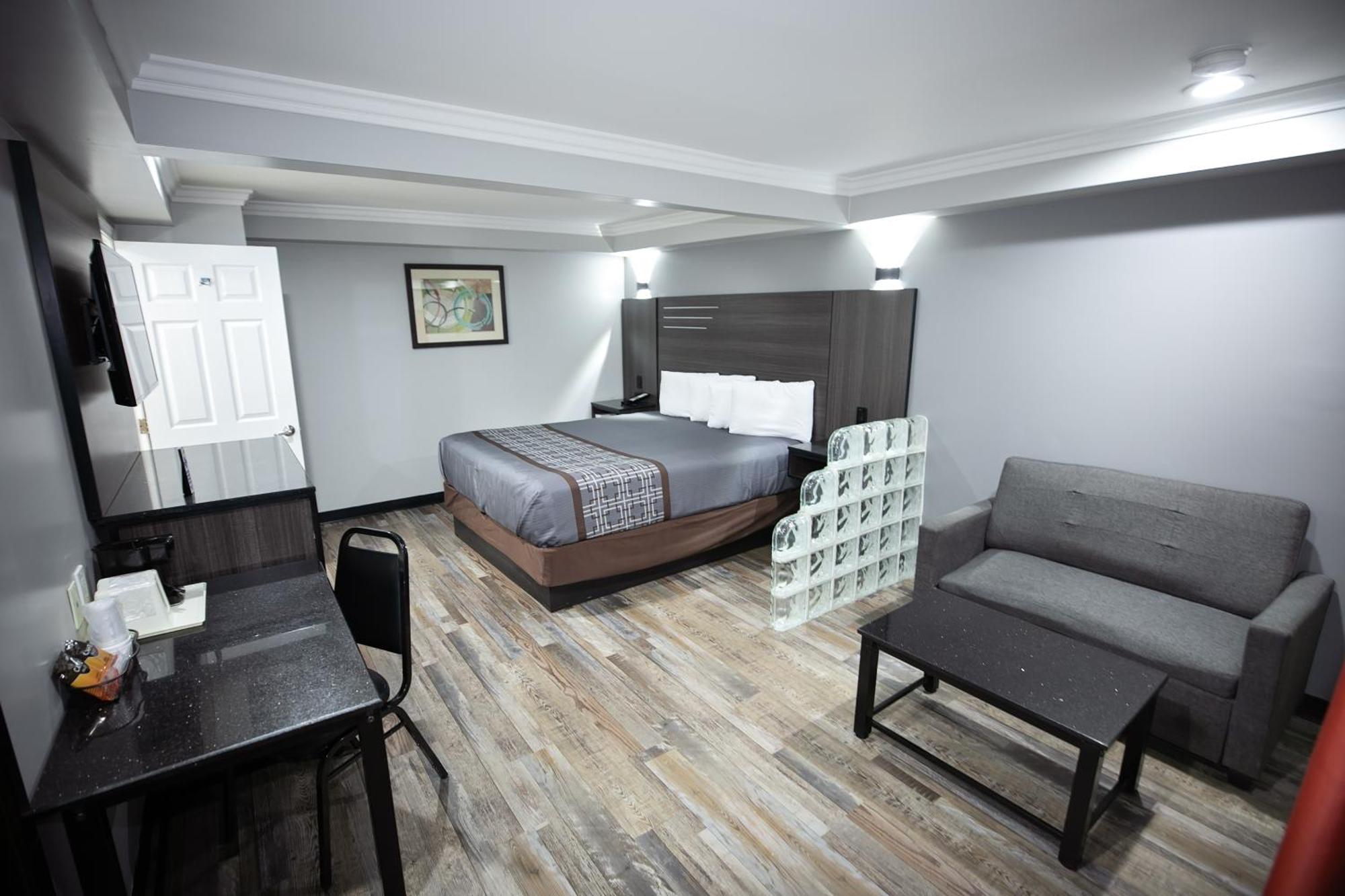 Rodeway Inn & Suites Bellflower Extérieur photo