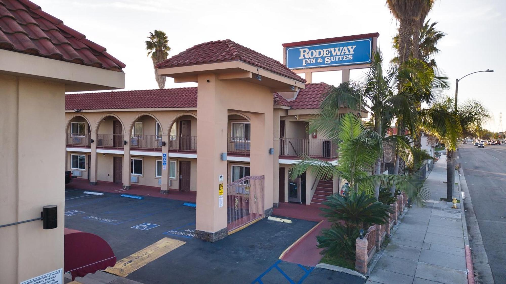 Rodeway Inn & Suites Bellflower Extérieur photo