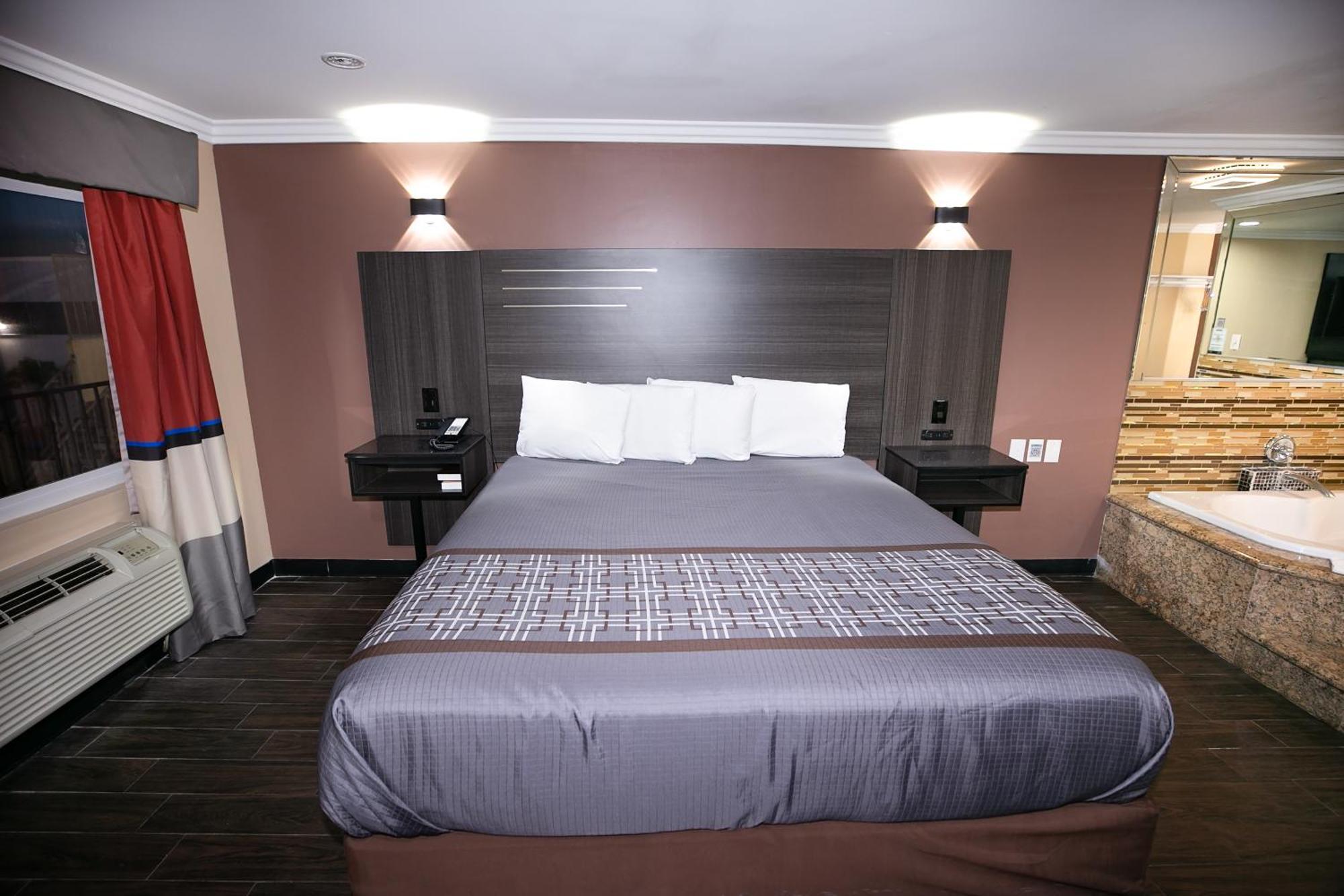 Rodeway Inn & Suites Bellflower Extérieur photo