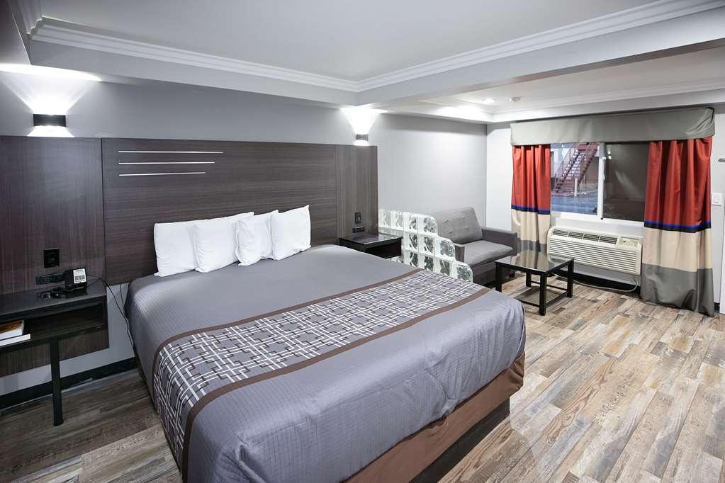 Rodeway Inn & Suites Bellflower Chambre photo
